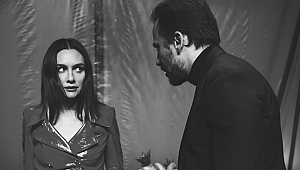  Birce Akalay ve Serkan Altunorak'tan Hırçın Kız performansı