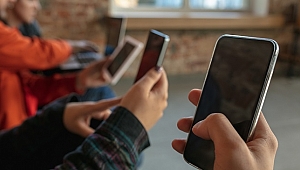 Günde 8 saat ekran başındayız