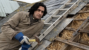 Memet Ali Alabora Galler'de Fflam dizisinin başrolünde