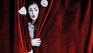 'Açıklanan kararda, tiyatroların ve kültür-sanat kurumlarının akıbetine yine değinilmedi'