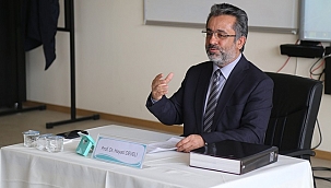 Prof. Dr. Hayati Develi: Yunus Emre, kimliğini Türkçe ile inşa etti