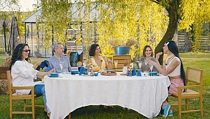 Berrak Tüzünataç, yeni bir kapsül programa başlıyor