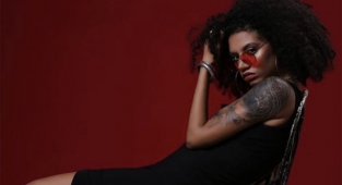 Su Sonia Herring kimdir?