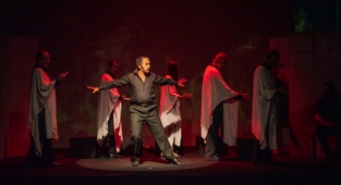 Yaz boyunca 41 oyun parklarda sahnelendi