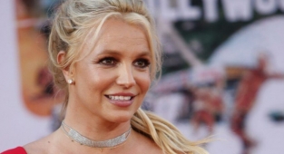 Britney Spears: Öldürülmüş bir kız hakkında kitap yazıyorum