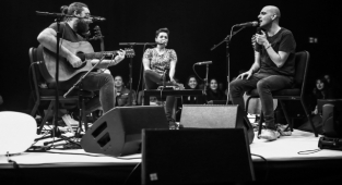Büyük Ev Ablukada'dan akustik konser