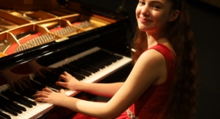 İlyun Bürkev'den 29 Ekim konseri