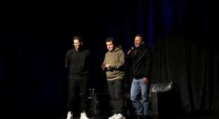 Doğu Demirkol gösteri sezonunu açtı