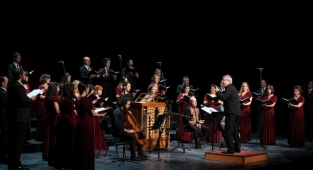 Frieder Bernius Türkiye’deki ilk AKM'de sahne aldı