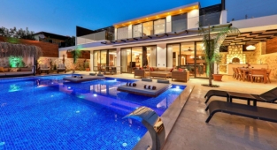 Yarıyıl tatilinde kiralık villa seçenekleri Yazlıkcınız'da