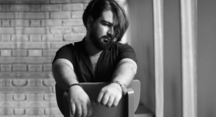 Azeri Sanatçı Rüstem Muradlı'dan yeni düet müjdesi