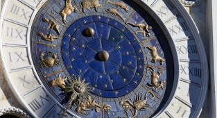 Gezegenlerin insan davranışlarına etkisi yok!