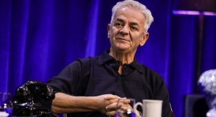 Zafer Algöz: Hayattan ve sokaktan beslenirim