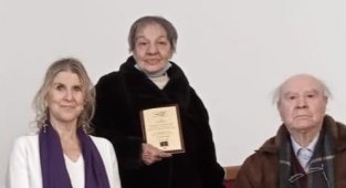 PEN Şiir Ödülü, Türkan İldeniz'e sunuldu