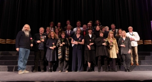 Klondike filmine Amerika ve Almanya'dan ödül