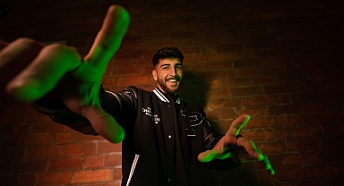 Amo988, Dünya isimli yepyeni şarkısını dinleyicilerle paylaştı