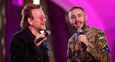 Rock grubu U2 Kiev metrosunda konser verdi