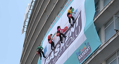 Uçan Ressamlar Başkentliler’i büyüledi