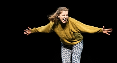 Sevgili Arsız Ölüm- Dirmit, ENKA Açıkhava Tiyatrosu’nda sahnelenecek