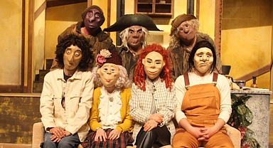 Türkiye’nin tek mask tiyatrosu Sersemler Evi, ilk kez İstanbul'da sahnelenecek