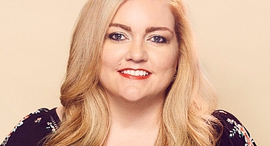 Colleen Hoover kimdir?