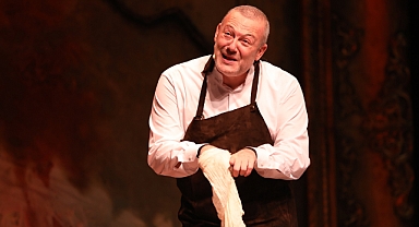 Rüstemoğlu Cemal’in Tuhaf Hikâyesi Açık Hava Yaz Oyunları’nda