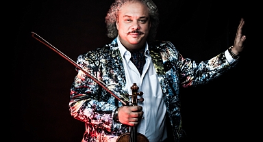 Dünyaca ünlü keman virtüözü Roby Lakatos, Türkiye’de konser verecek