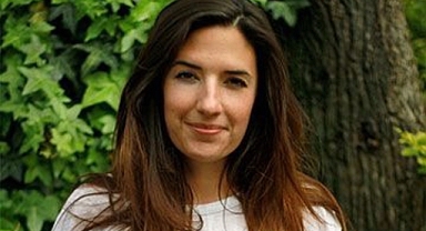 Jessica Barry kimdir?