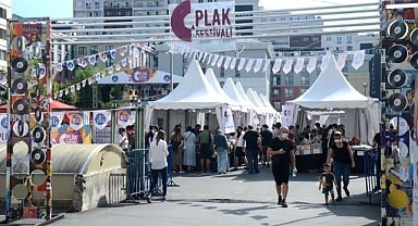 Plaklar bir kez daha Şişli'de