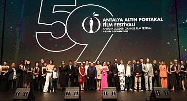 Altın Portakal'a Kurak Günler damga vurdu