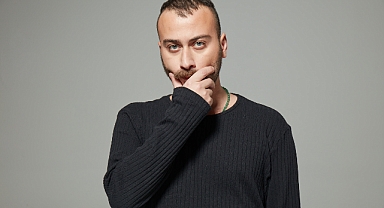 Kaan Boşnak'tan yeni şarkı: Delik Deşik