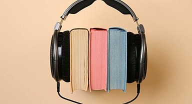 Murat Erdin'in Diktatörün Gözlükleri kitabı sesli kitap oldu