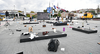 Sigaradan ölenlerin eşyaları Üsküdar'da söylendi