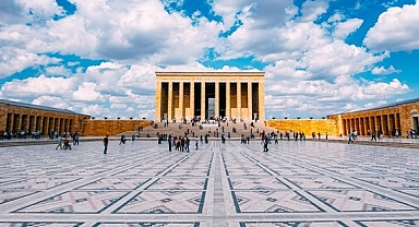 Anıtkabir’i 2022’nin ilk on ayında yaklaşık 3 milyon kişi ziyaret etti 
