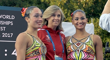 Düet filminin özel gösterimi gerçekleştirildi