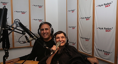 İki eski dost yeniden radyo programında buluşuyor 