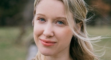Chloe Benjamin kimdir?