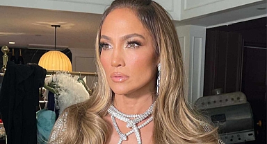 Jennifer Lopez'den depremzedelere bağış çağrısı