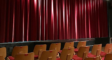 Özel tiyatrolardan depremzedelere destek