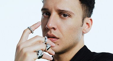 Edis’ten yeni şarkı: Bana mı?