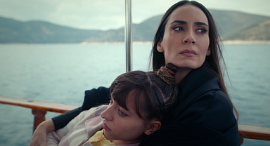 Melisa Sözen ve Eylül Tumbar'dan yeni dizi: Biz Kimden Kaçıyorduk Anne?