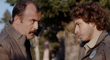 Özcan Alper'in Karanlık Gece filmi vizyona giriyor