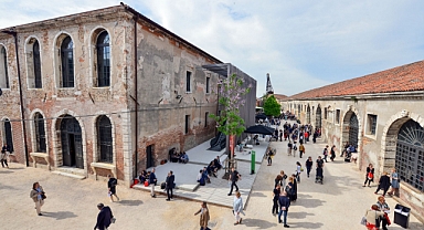 Hayalet Hikâyeleri: Mimarlığın Çuval Teorisi, Venedik Mimarlık Bienali Türkiye Pavyonu’nda sergilenecek