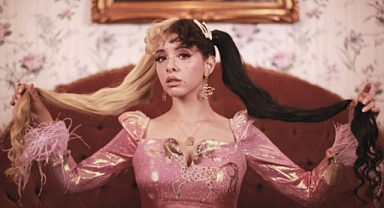 Melanie Martinez'in Portals isimli albümü yayınlandı