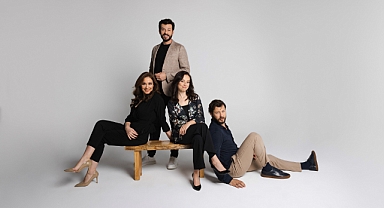 Dostlarla Akşam Yemeği prömiyer yapıyor