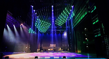 Dünyanın en yeni ve benzersiz sahne teknolojisi AKM’de kullanılıyor 