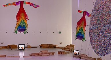 Sarkis’in Sonsuz sergisi açıldı