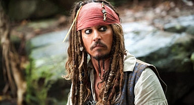 Johnny Depp, Karayip Korsanları'na dönecek mi?