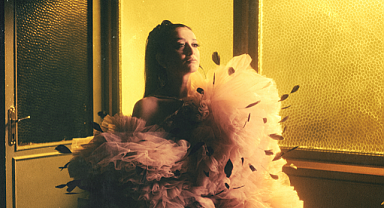 Melike Şahin'den yeni tekli: Diva Yorgun