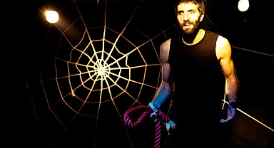 Batman'da tiyatro akademisi kurmak için bağış kampanyası başlatıldı